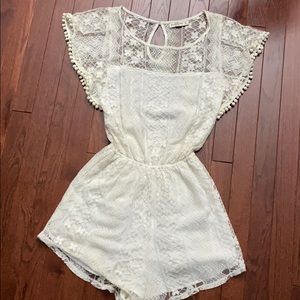 Abercrombie & Fitch lace romper